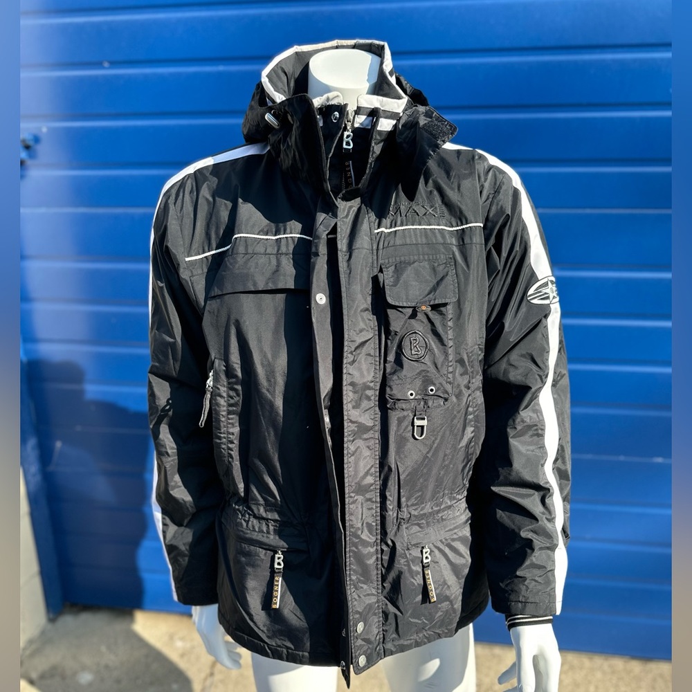 Bogner Mens Ski Snowboard Jacket Black w/white stripes Size XL 44 to 48